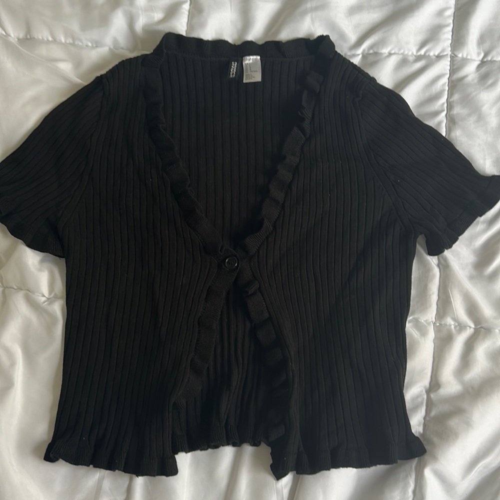 Cropped ribbed cardi